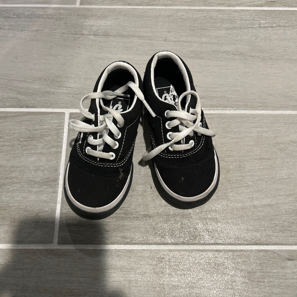 Kids shoes